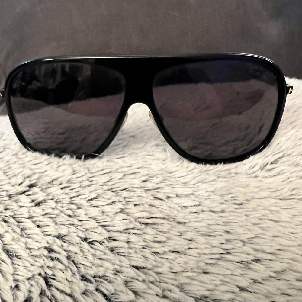 Tom Ford Black Aviators Model TF462